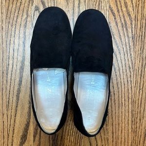 Mephisto Dark Blue Loafer. Size 8.5. Generously worn.